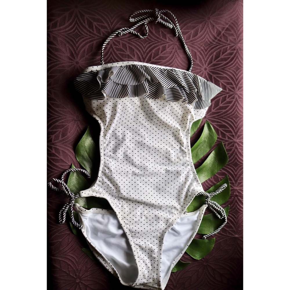 Monokini swimsuit